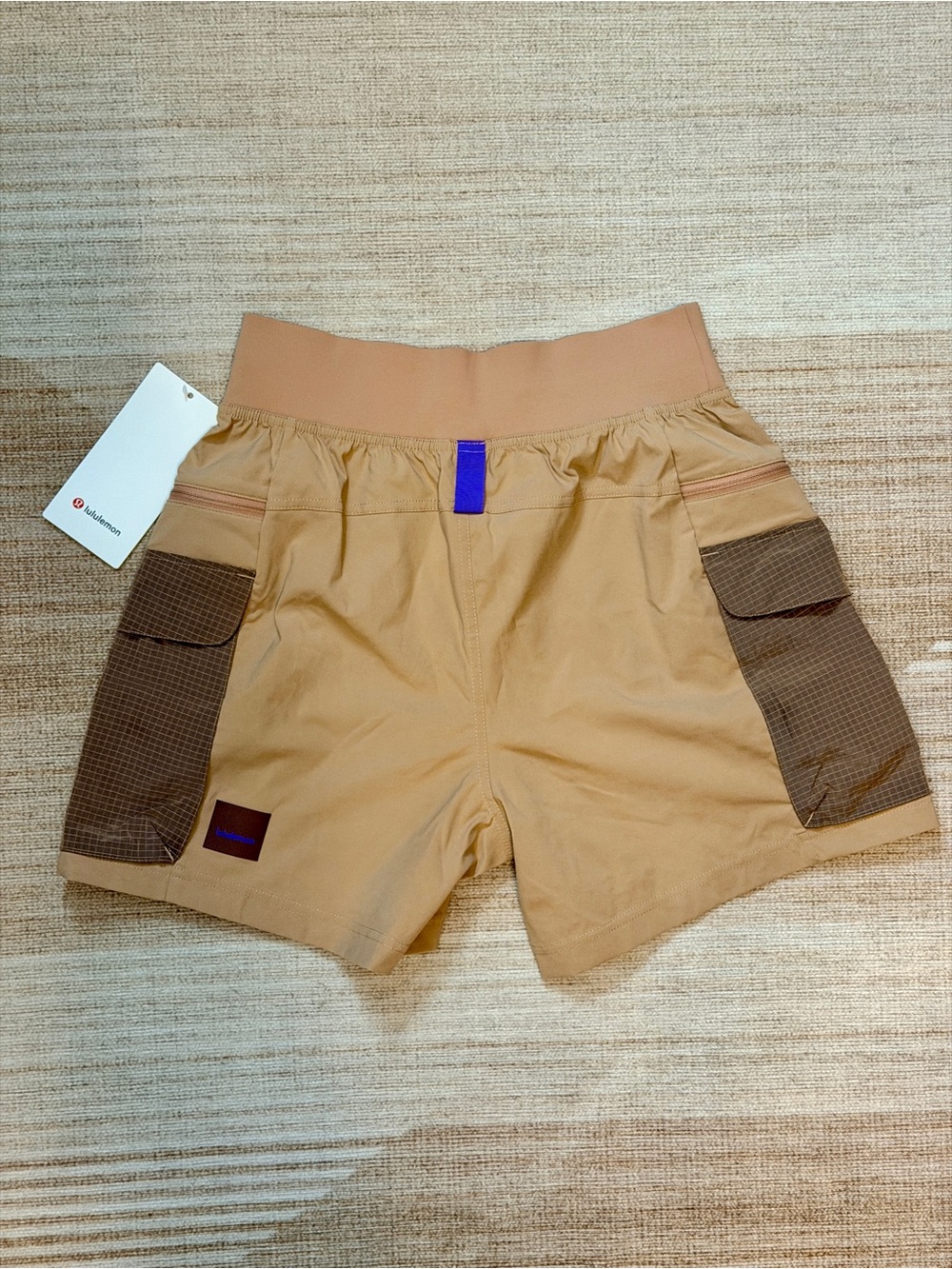 Lululemon | High Rise Cargo Shorts | Multi-Pocket | Tan/Purple | Size 6 | NWT - Picture 10 of 12